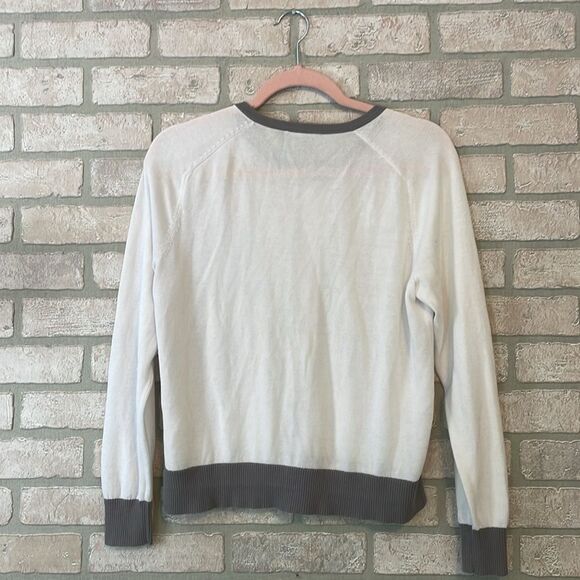 Pendleton Cardigan Sweater White W/ Gray Trim lightweight soft material sz M - Picture 5 of 9